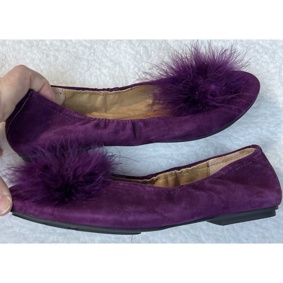 Gentle Souls by Kenneth Cole Ballet Flat Portia Pom Pom Sz 7.5 M Eggplant Suede - Picture 8 of 8